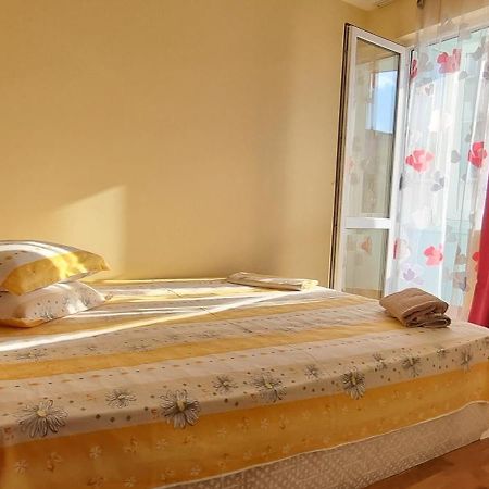 Chaika Sea Apartment Varna Dış mekan fotoğraf