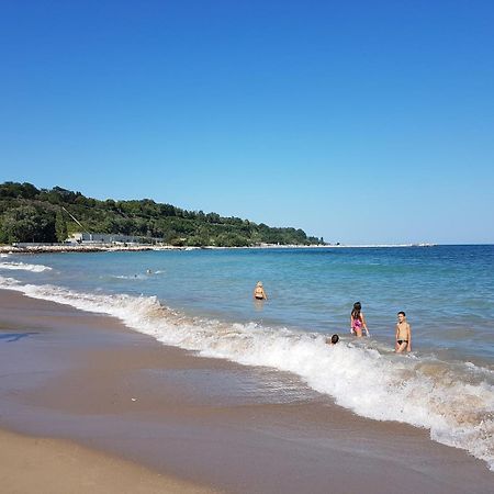 Chaika Sea Apartment Varna Dış mekan fotoğraf